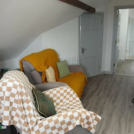 Roshinehill Apartment *